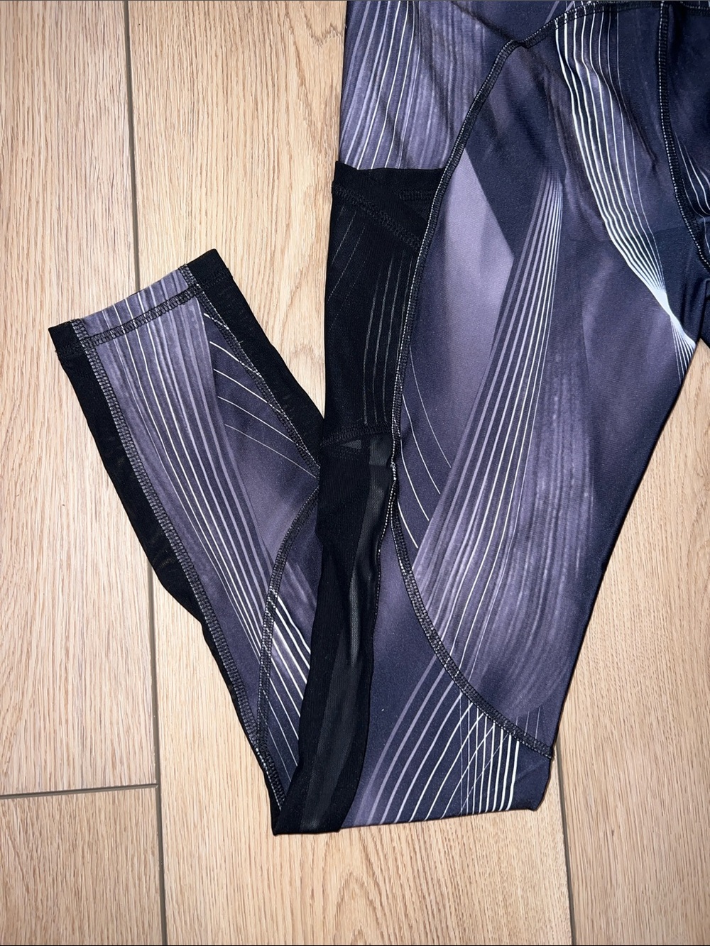 Joe Fresh Black Leggings with White Pinstripes - Picture 9 of 13